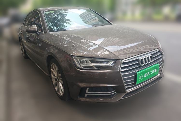 Used Audi A4L 2018 30th Anniversary Edition 40 TFSI Fashion Model Front Right 45 Deg