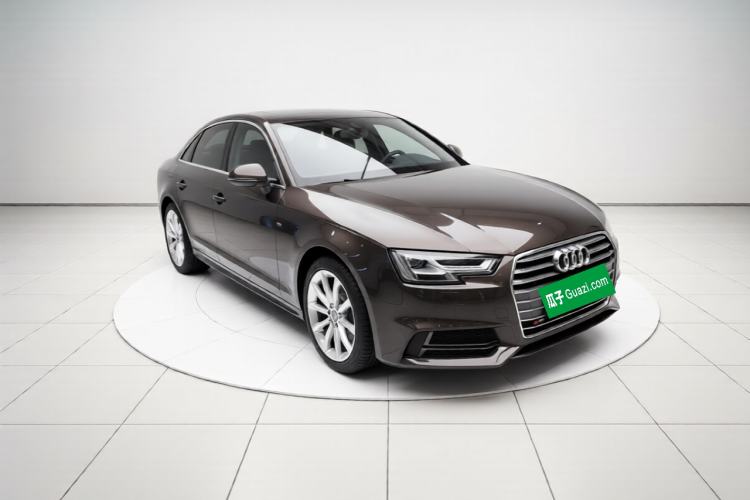 Used Audi A4L 2018 30th Anniversary Edition 40 TFSI Fashion Model Front Right 45 Deg
