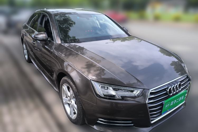 Used Audi A4L 2018 30th Anniversary Edition 40 TFSI Trendy Model Front Right 45 Deg