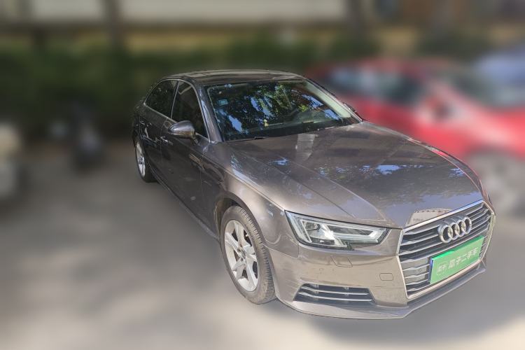 Used Audi A4L 2018 30th Anniversary Edition 40 TFSI Trendy Model Front Right 45 Deg