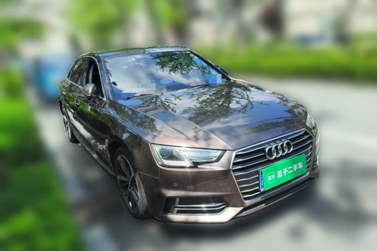 Used Audi A4L 2018 30th Anniversary Edition 40 TFSI Trendy Model Front Right 45 Deg
