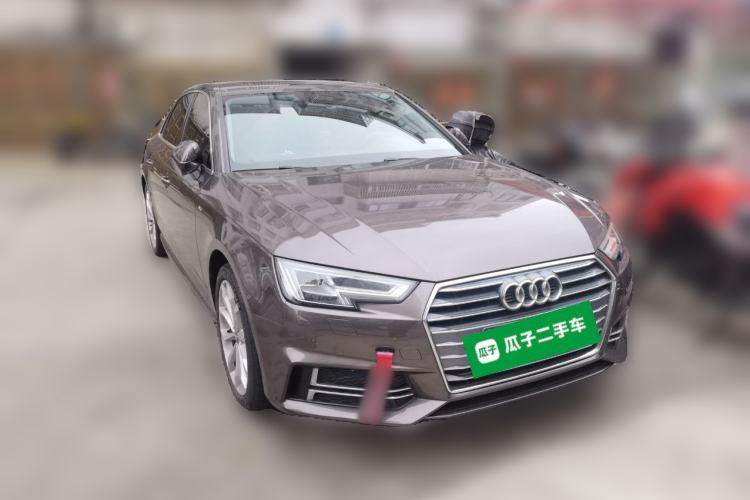 Used Audi A4L 2018 30th Anniversary Edition 40 TFSI Fashion Model Front Right 45 Deg