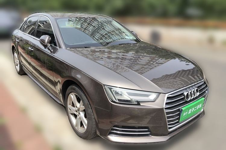Used Audi A4L 2018 30th Anniversary Edition 40 TFSI Trendy Model Front Right 45 Deg