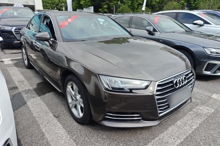 Used Audi A4L 2018 30th Anniversary Edition 40 TFSI Trendy Model Front Right 45 Deg