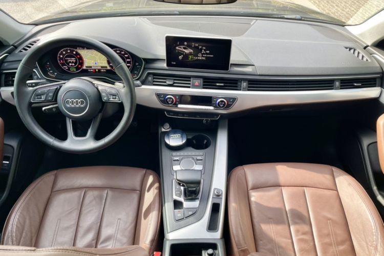 Used Audi A4L 2018 30th Anniversary Edition 40 TFSI Fashion Model Interior 4