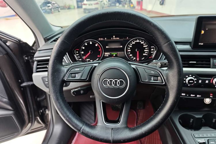 Used Audi A4L 2018 30th Anniversary Edition 40 TFSI Trendy Model Interior 9