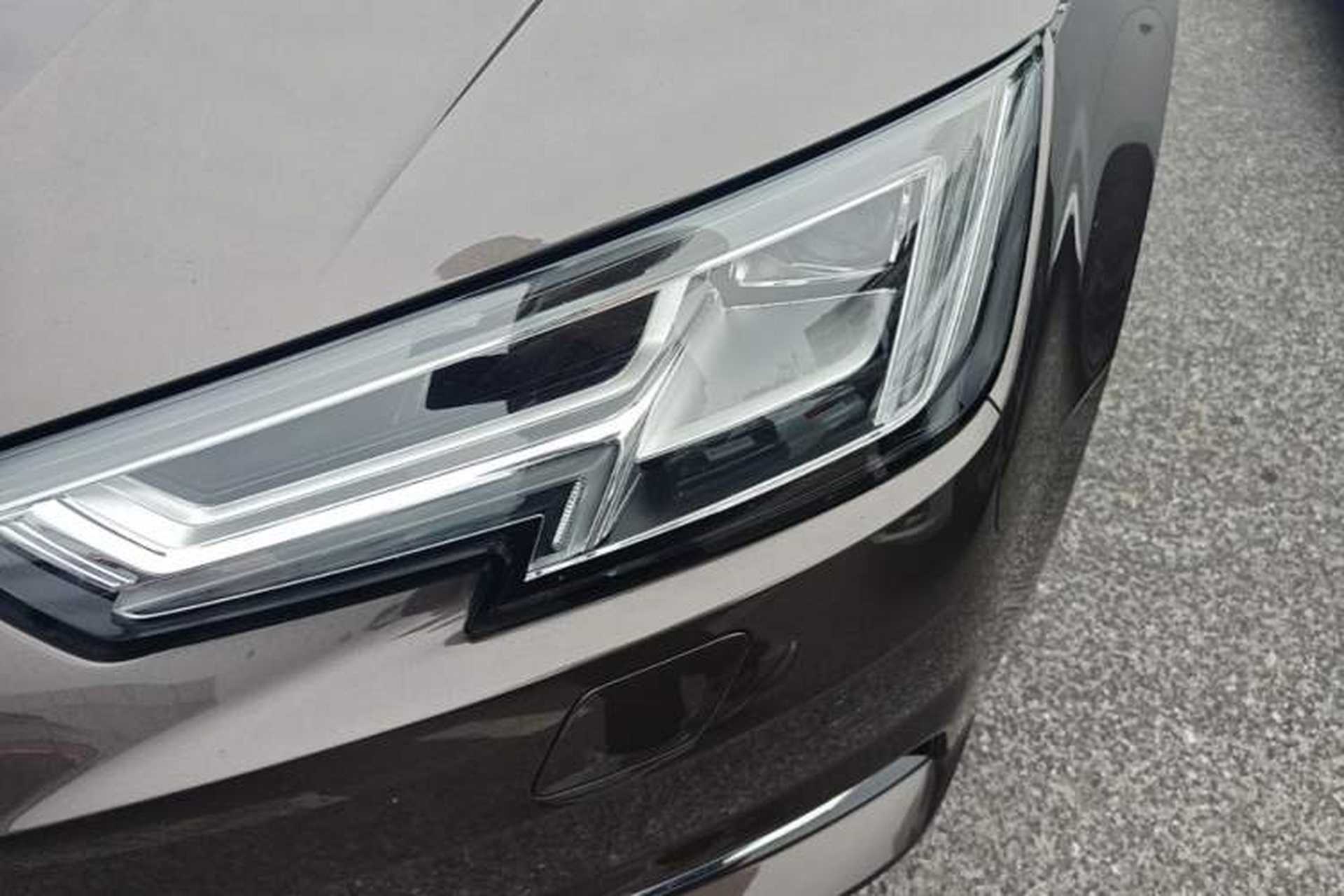 Used Audi A4L 2018 30th Anniversary Edition 40 TFSI Trendy Model Left Front Headlight