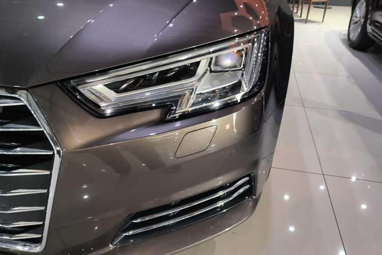 Used Audi A4L 2018 30th Anniversary Edition 40 TFSI Trendy Model Left Front Headlight