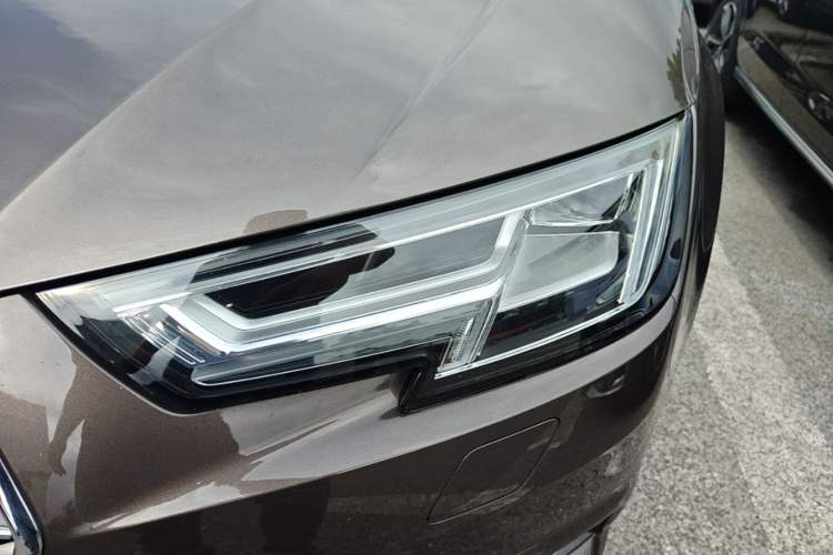 Used Audi A4L 2018 30th Anniversary Edition 40 TFSI Trendy Model Left Front Headlight