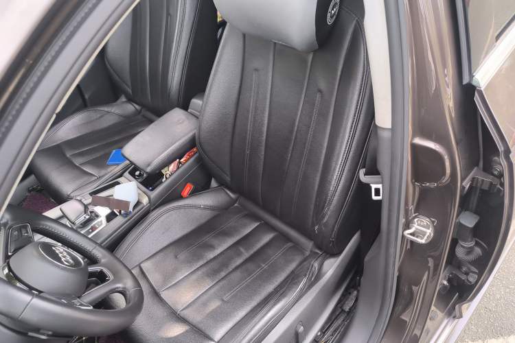 Used Audi A4L 2018 30th Anniversary Edition 40 TFSI Trendy Model Left Front Seat