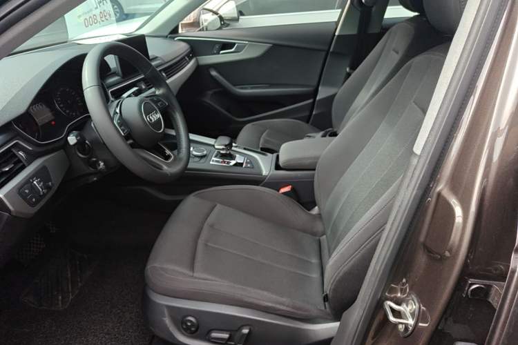 Used Audi A4L 2018 30th Anniversary Edition 40 TFSI Trendy Model Left Front Seat