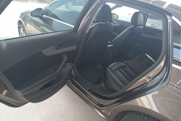Used Audi A4L 2018 30th Anniversary Edition 40 TFSI Trendy Model Left Rear Seat