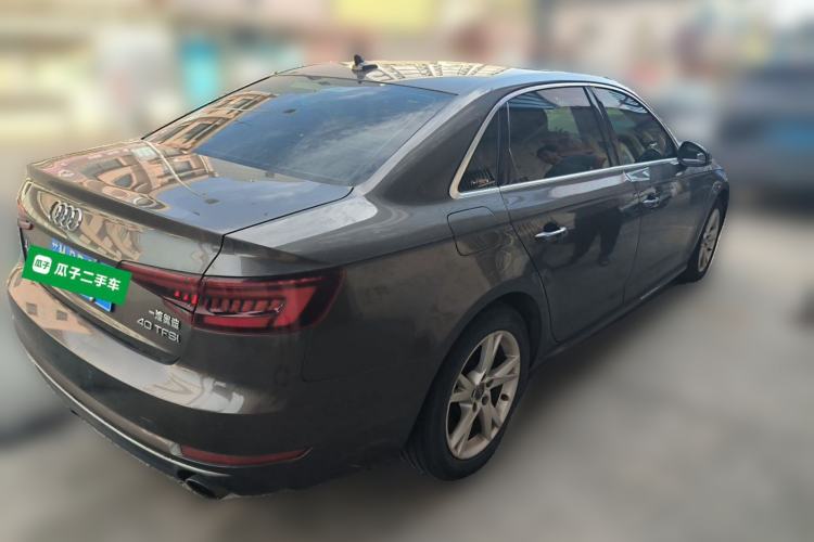 Used Audi A4L 2018 30th Anniversary Edition 40 TFSI Trendy Model Rear Right 45 Deg