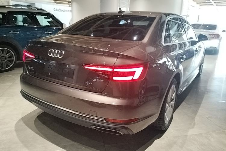 Used Audi A4L 2018 30th Anniversary Edition 40 TFSI Trendy Model Rear Right 45 Deg