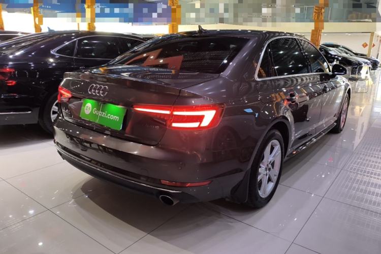 Used Audi A4L 2018 30th Anniversary Edition 40 TFSI Trendy Model Rear Right 45 Deg