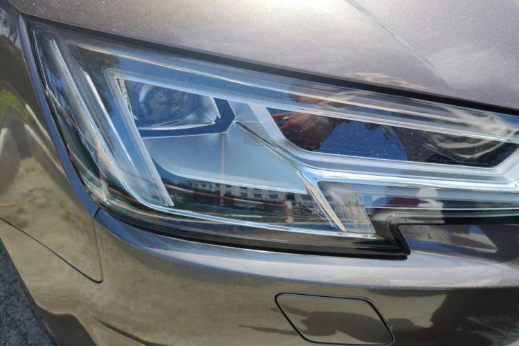 Used Audi A4L 2018 30th Anniversary Edition 40 TFSI Fashion Model Right Front Headlight