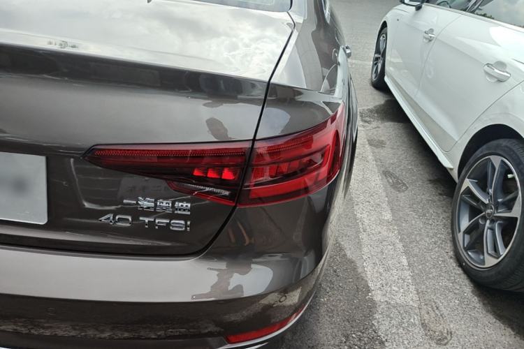 Used Audi A4L 2018 30th Anniversary Edition 40 TFSI Trendy Model Right Rear Taillight