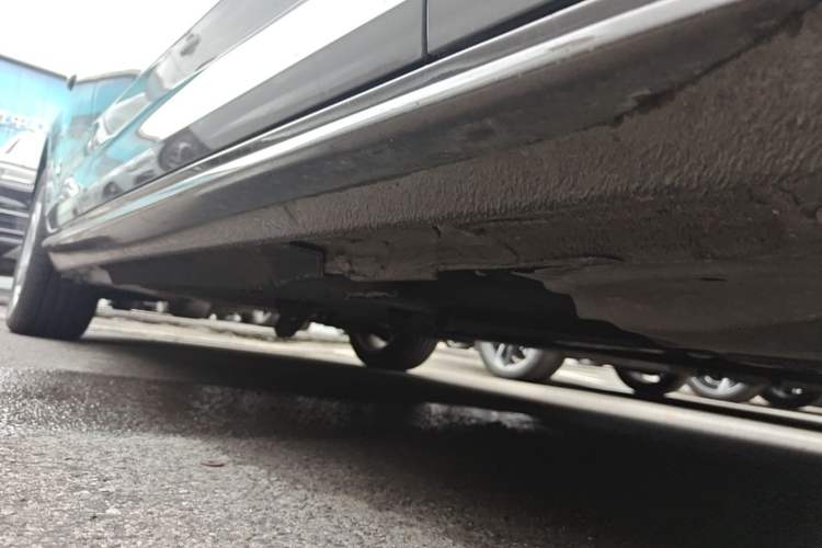 Used Audi A4L 2018 30th Anniversary Edition 40 TFSI Trendy Model Right Side Sill
