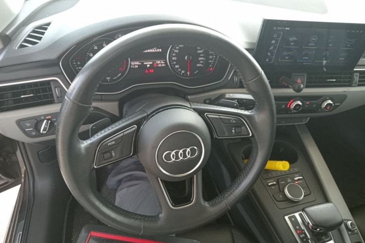 Used Audi A4L 2018 30th Anniversary Edition 40 TFSI Trendy Model Steering Wheel
