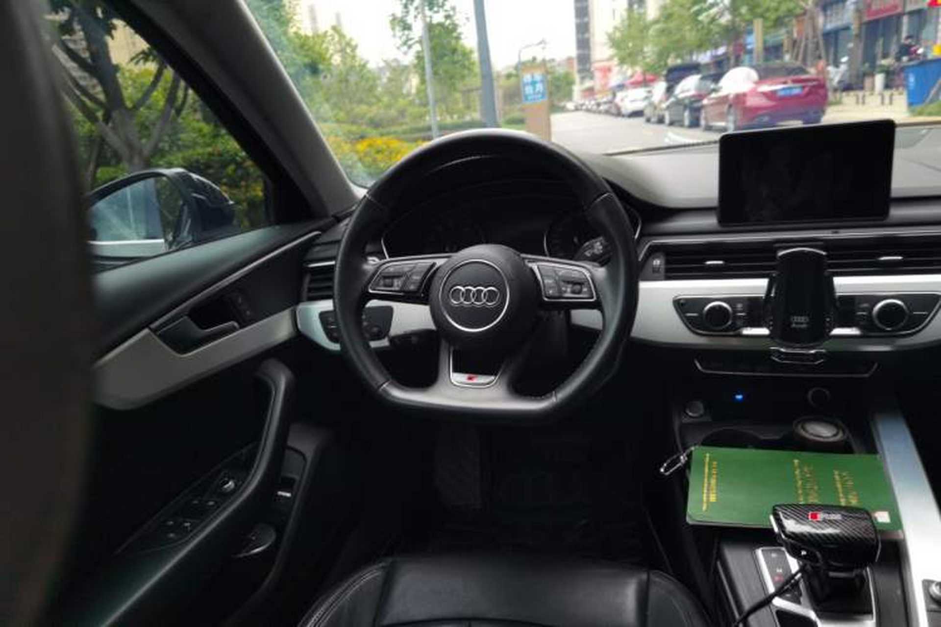 Used Audi A4L 2018 30th Anniversary Edition 45 TFSI quattro Individual Sport Edition Steering Wheel