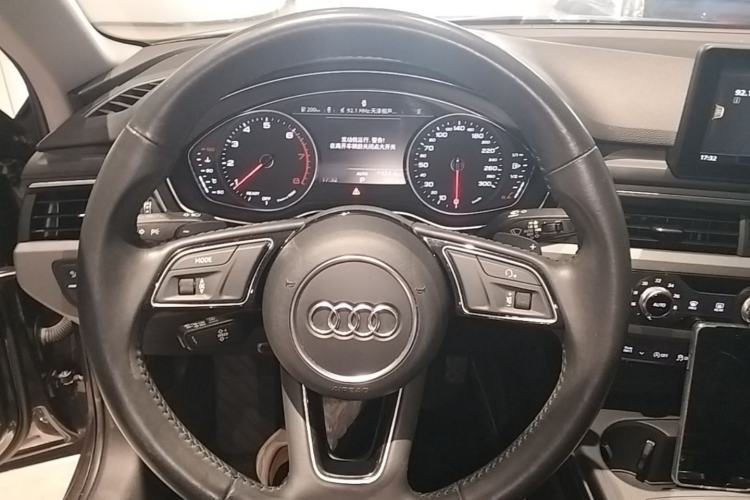Used Audi A4L 2018 30th Anniversary Edition 40 TFSI Trendy Model Steering Wheel