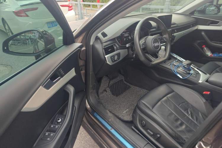 Used Audi A4L 2018 30th Anniversary Edition 45 TFSI quattro Individual Sport Edition Driver Seat