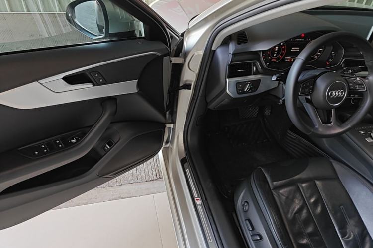 Used Audi A4L 2018 30th Anniversary Edition 40 TFSI Fashion Model Driver Seat