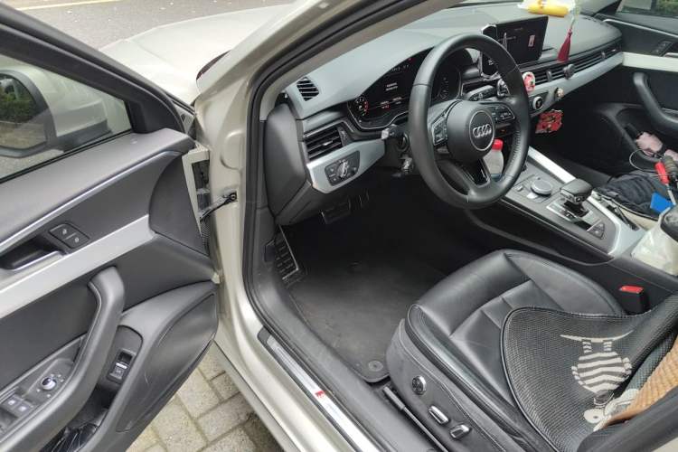 Used Audi A4L 2018 30th Anniversary Edition 40 TFSI Fashion Model Driver Seat