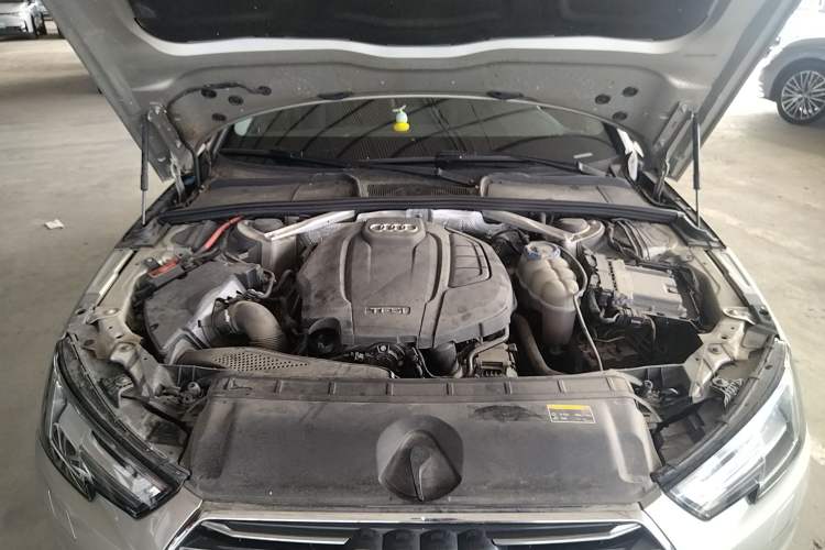 Used Audi A4L 2018 30th Anniversary Edition 40 TFSI Trendy Model Engine Bay