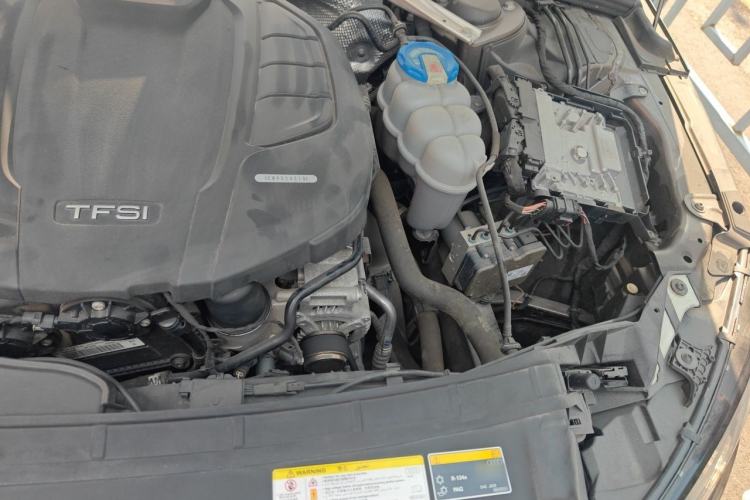 Used Audi A4L 2018 30th Anniversary Edition 45 TFSI quattro Individual Sport Edition Engine Bay Left