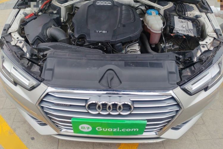 Used Audi A4L 2018 30th Anniversary Edition 45 TFSI quattro Individual Sport Edition Engine Bay