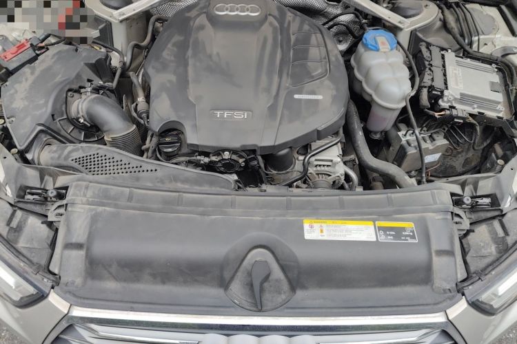 Used Audi A4L 2018 30th Anniversary Edition 40 TFSI Fashion Model Engine Bay