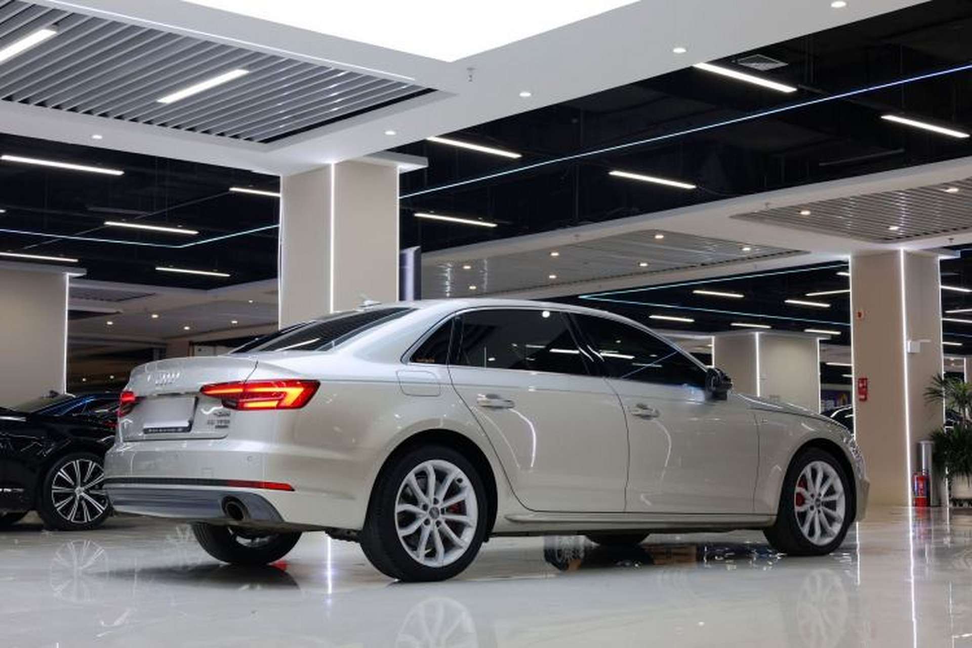 Used Audi A4L 2018 30th Anniversary Edition 45 TFSI quattro Individual Sport Edition Exterior 13