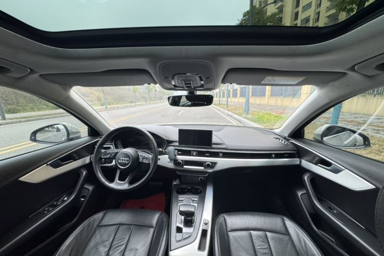 Used Audi A4L 2018 30th Anniversary Edition 40 TFSI Fashion Model Exterior 2