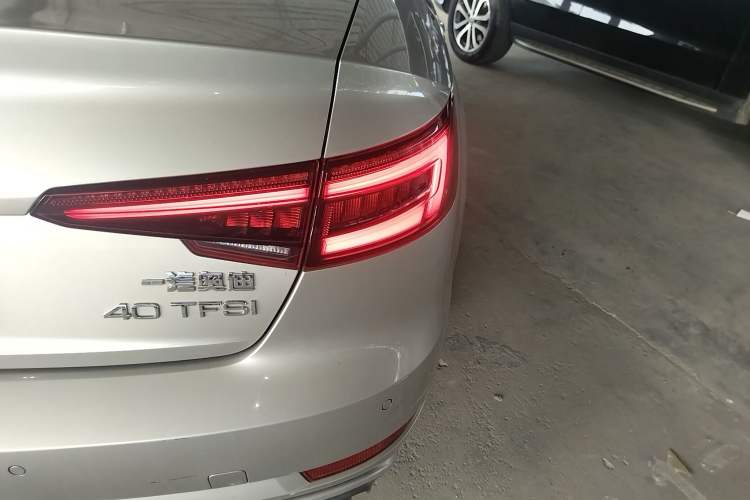 Used Audi A4L 2018 30th Anniversary Edition 40 TFSI Trendy Model Exterior 3