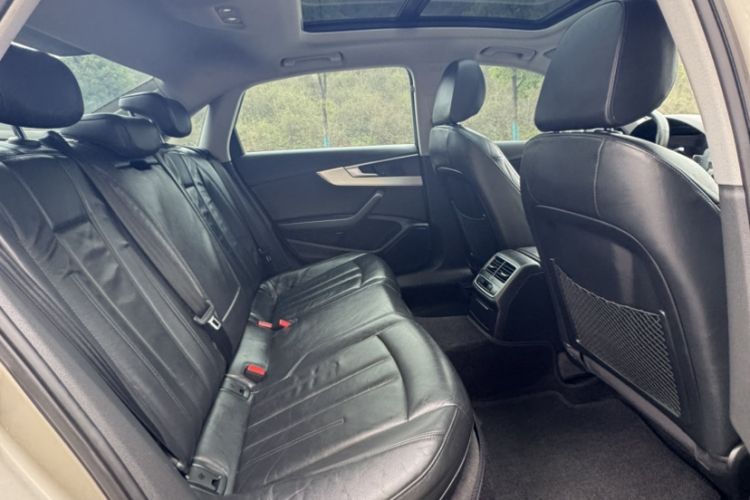 Used Audi A4L 2018 30th Anniversary Edition 40 TFSI Fashion Model Exterior 5