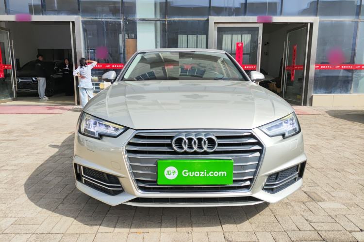 Used Audi A4L 2018 30th Anniversary Edition 40 TFSI Fashion Model Front