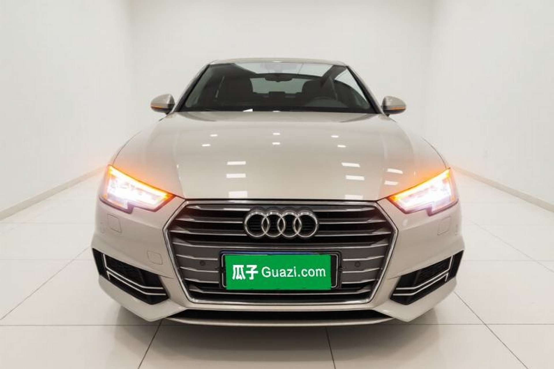 Used Audi A4L 2018 30th Anniversary Edition 40 TFSI Fashion Model Front