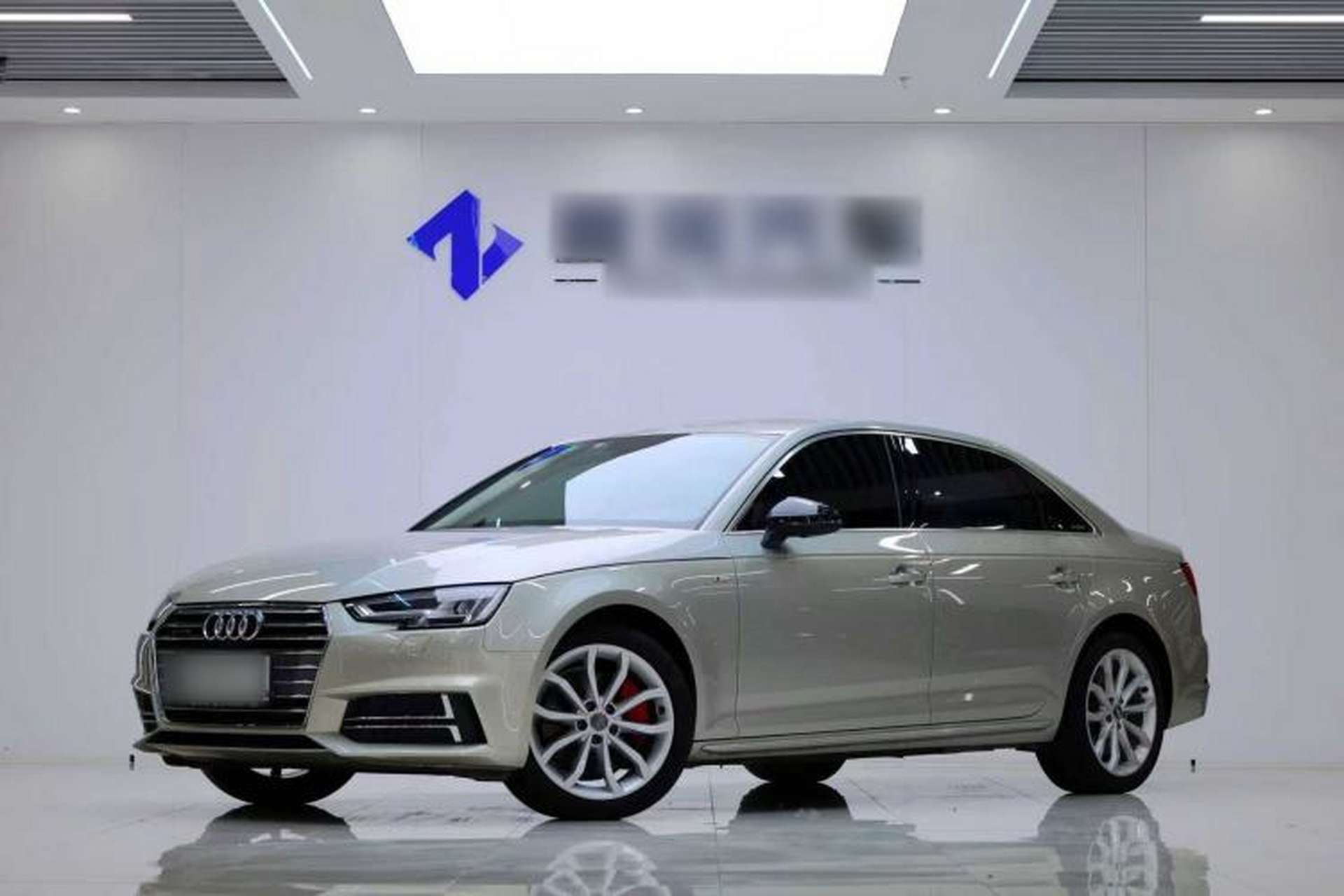 Used Audi A4L 2018 30th Anniversary Edition 45 TFSI quattro Individual Sport Edition Front Left 45 Deg