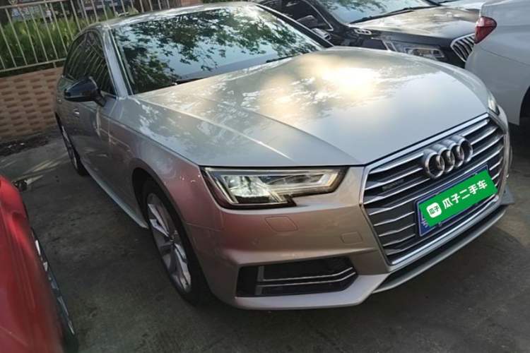 Used Audi A4L 2018 30th Anniversary Edition 45 TFSI quattro Individual Sport Edition Front Right 45 Deg