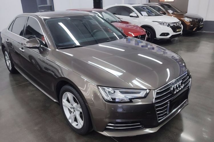 Used Audi A4L 2018 30th Anniversary Edition 40 TFSI Trendy Model Front Right 45 Deg