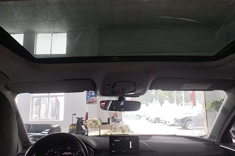 Used Audi A4L 2018 30th Anniversary Edition 40 TFSI Trendy Model Headliner