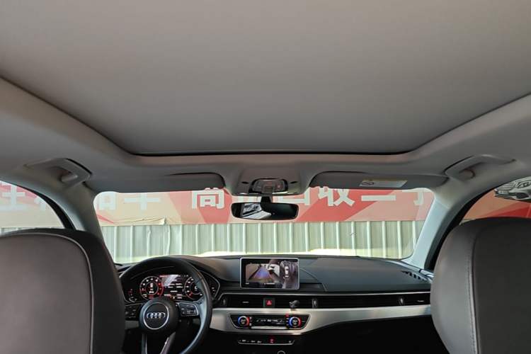 Used Audi A4L 2018 30th Anniversary Edition 40 TFSI Fashion Model Headliner