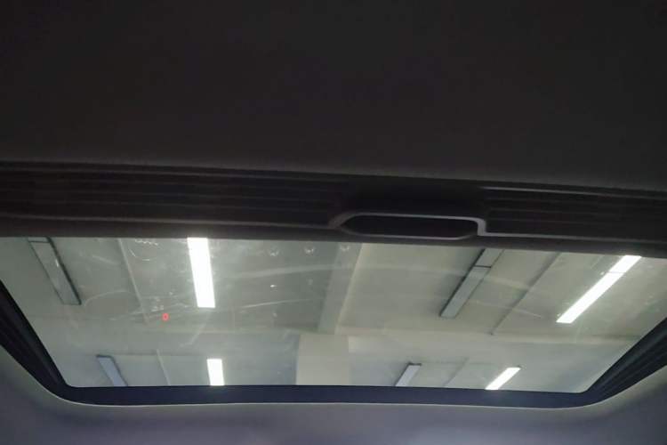 Used Audi A4L 2018 30th Anniversary Edition 40 TFSI Trendy Model Headliner
