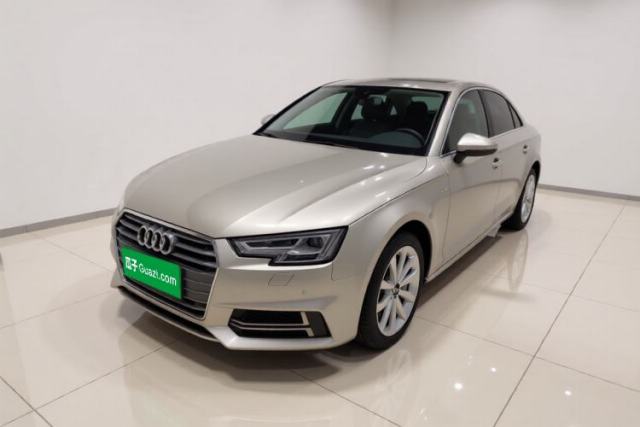 Gebrauchter Audi A4L 2018 30th Anniversary Edition 40 TFSI Fashion Model
