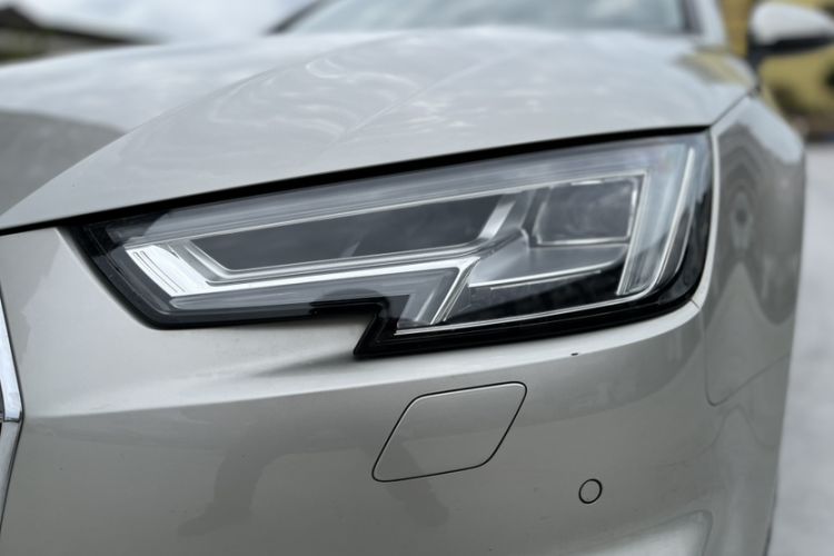 Used Audi A4L 2018 30th Anniversary Edition 40 TFSI Fashion Model Left Front Headlight