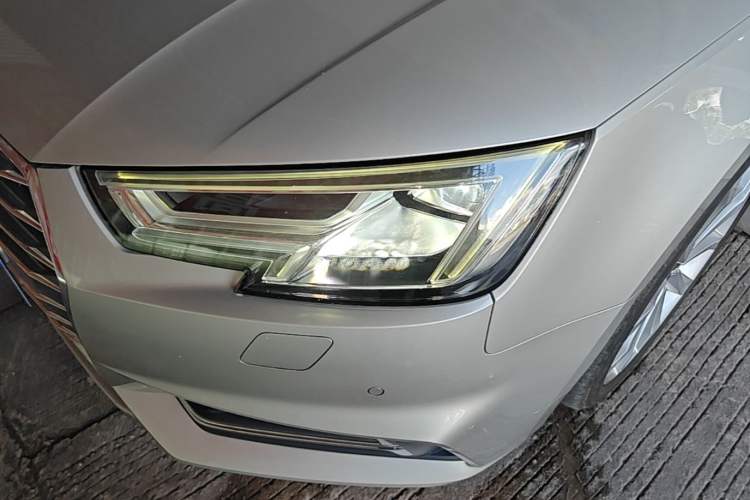 Used Audi A4L 2018 30th Anniversary Edition 40 TFSI Fashion Model Left Front Headlight