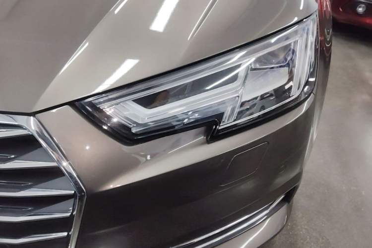 Used Audi A4L 2018 30th Anniversary Edition 40 TFSI Trendy Model Left Front Headlight