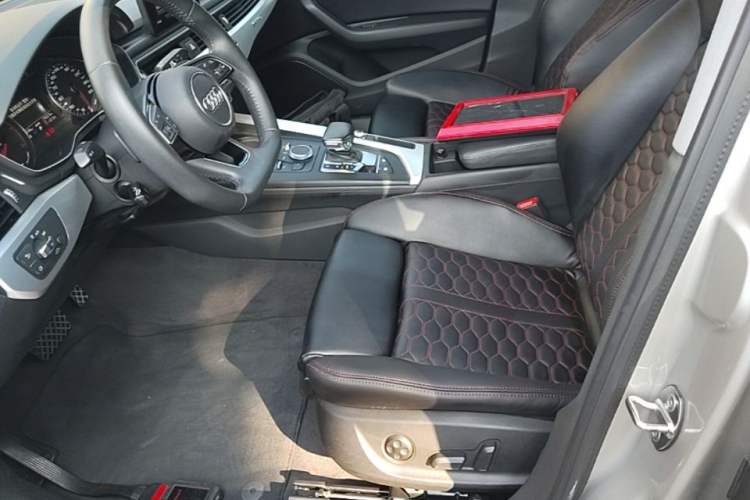 Used Audi A4L 2018 30th Anniversary Edition 45 TFSI quattro Individual Sport Edition Left Front Seat