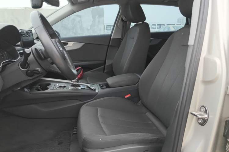 Used Audi A4L 2018 30th Anniversary Edition 40 TFSI Trendy Model Left Front Seat